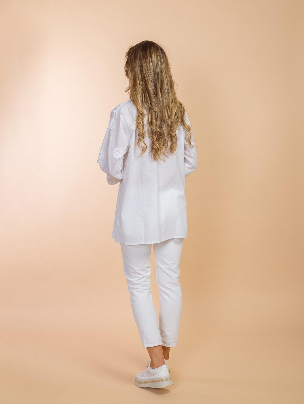 Блузка (хлопок) с вышивкой